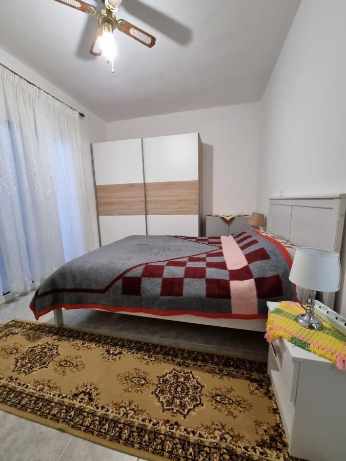 Lirika'S Airport House Daire Artemida  Dış mekan fotoğraf
