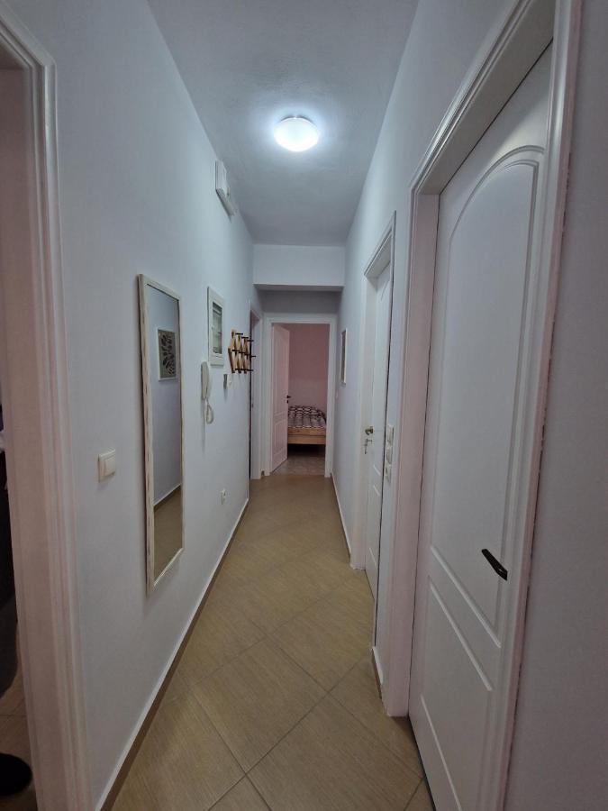 Lirika'S Airport House Daire Artemida  Dış mekan fotoğraf