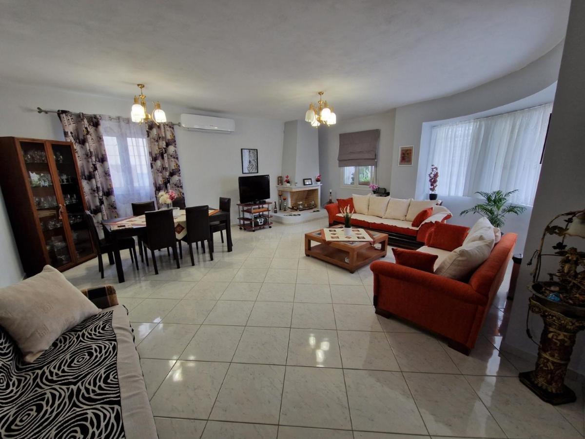 Lirika'S Airport House Daire Artemida  Dış mekan fotoğraf